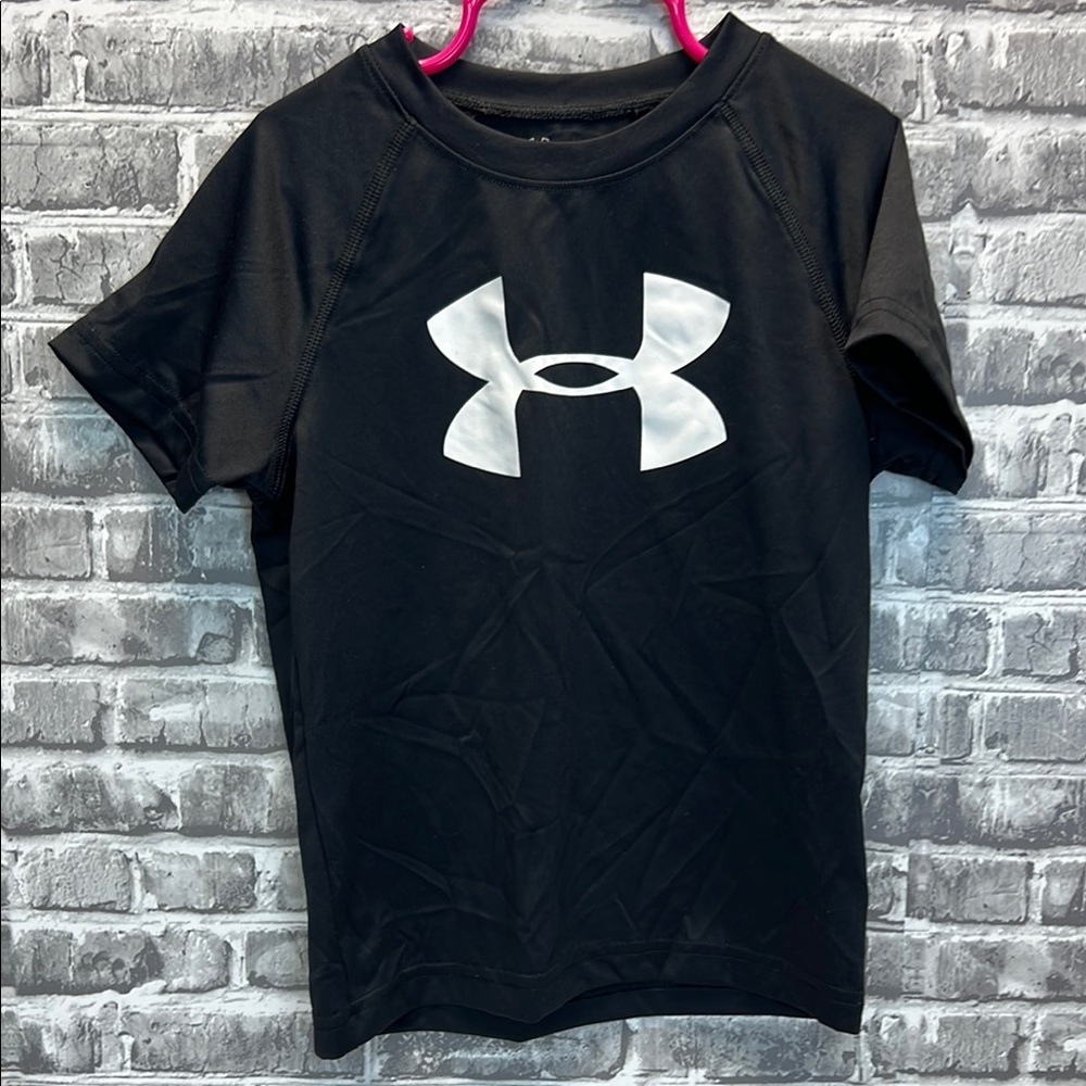 Under Armour Black Short Sleeve Tee - Picture 2 of 7